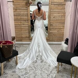 Never Worn Allure Bridal dress